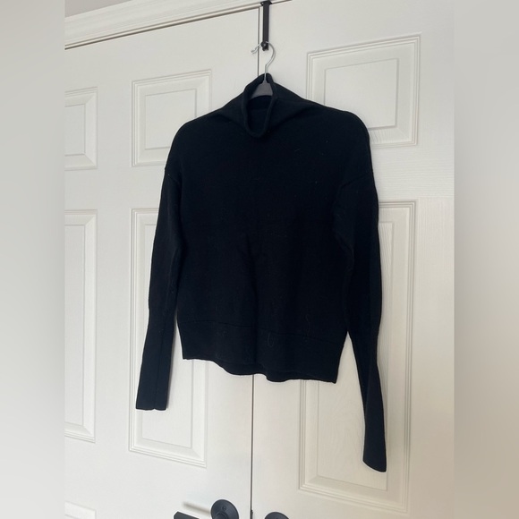LIKE NEW ARITZIA WILFRED MONTPELLIER BLACK TURTLENECK SMALL - Picture 3 of 6